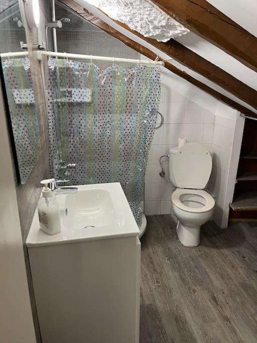 New Quiet Apartment Free Wifi In Gran Via Downtown Мадрид Екстериор снимка
