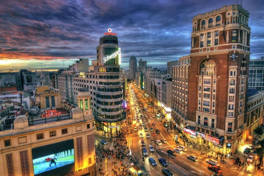 New Quiet Apartment Free Wifi In Gran Via Downtown Мадрид Екстериор снимка
